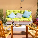 Cherry Suites- Timeless & Terrace * Rom