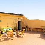 Cherry Suites- Timeless & Terrace Lägenhet Rom