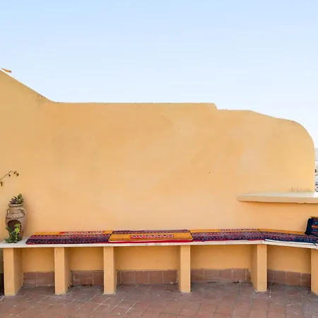 Cherry Suites- Timeless & Terrace Rom